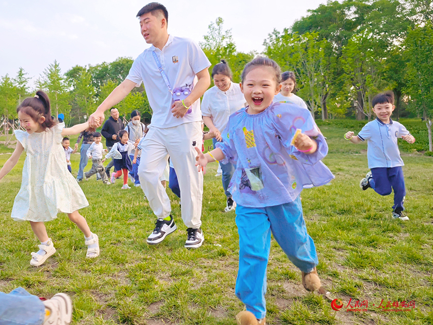 組圖｜雄安萌娃別樣過“六一”